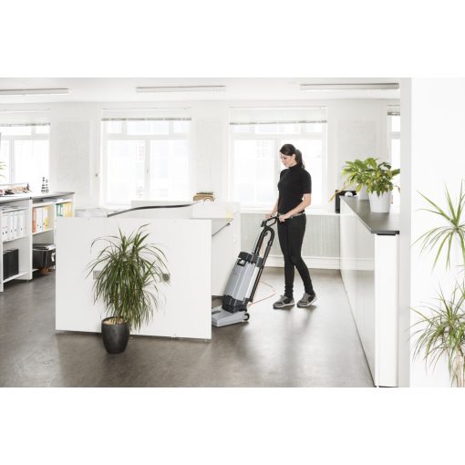 Nilfisk SC 100 gyalogkiséretű padlótisztító