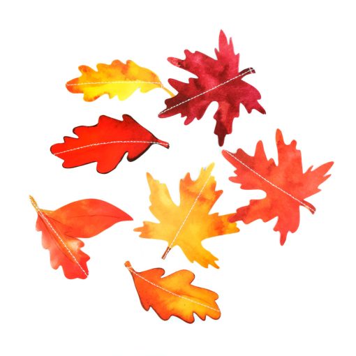 Őszi dekoráció - hulló falevelek - felakasztható - 2,1 m - 4 db / csomag